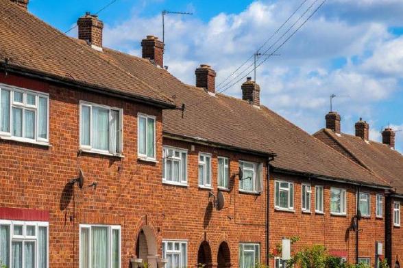Housing Executive tenants face 4.8% increase in rent