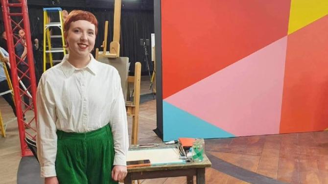 Seana paints a picture perfect portrait on Portrait Artist of the Year