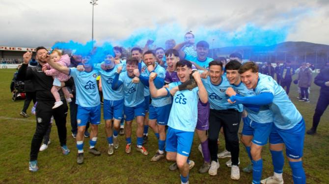 Warrenpoint clinch league   title to win promotion